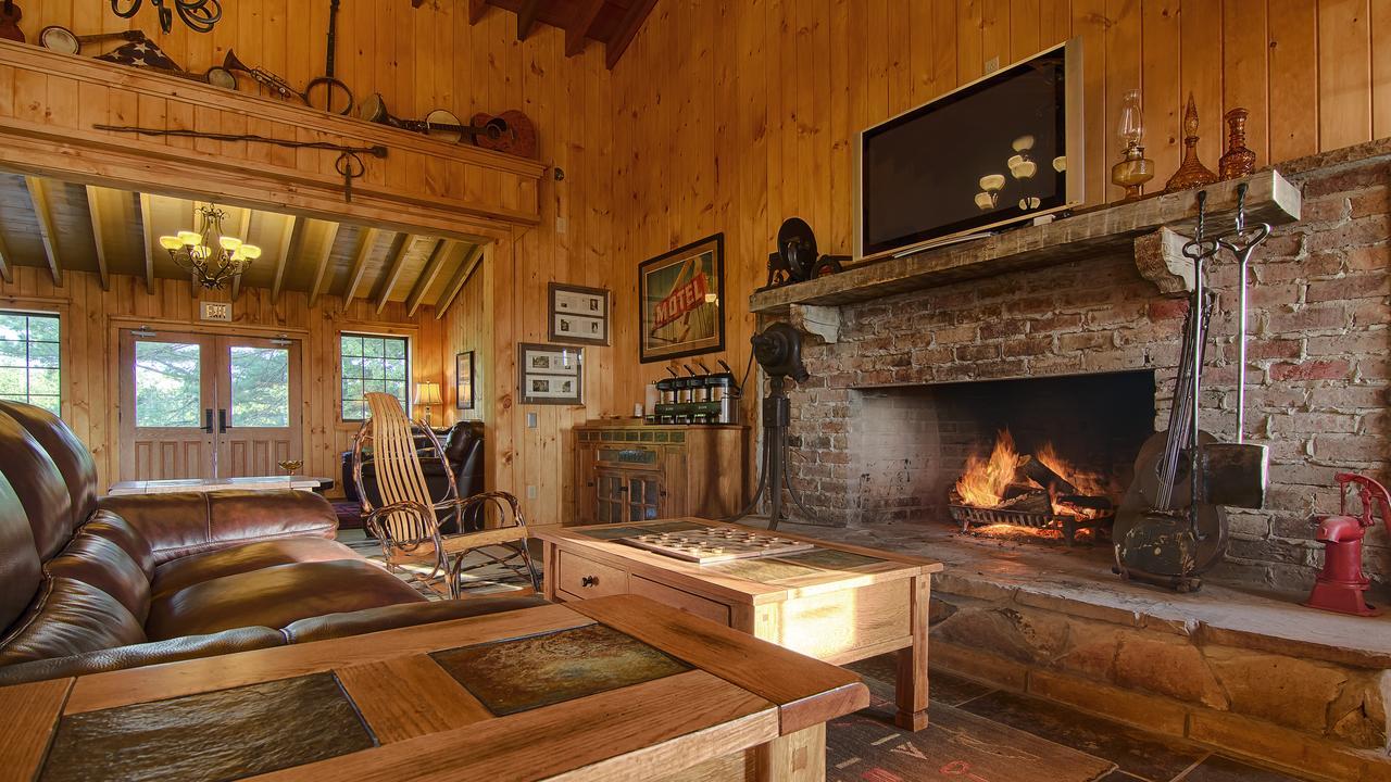 The Smoke House Lodge Monteagle Exteriör bild